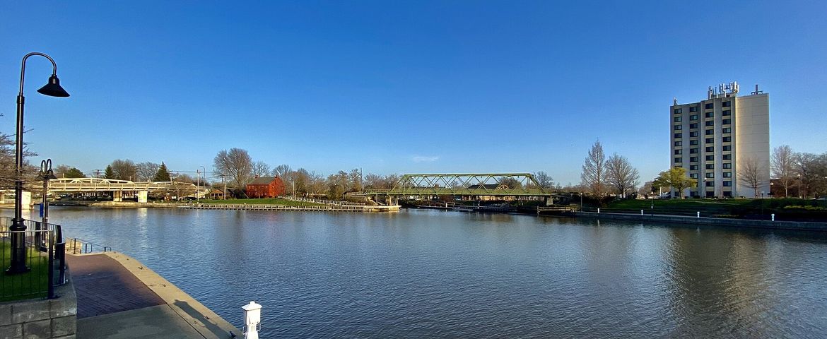 Erie Canal Gateway Harbor waterfront in Tonawanda, NY
